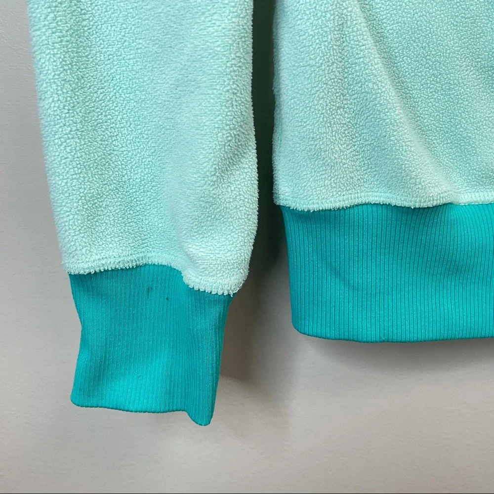 The North Face Light Fleece Zip up Jacket - Picture 9 of 9